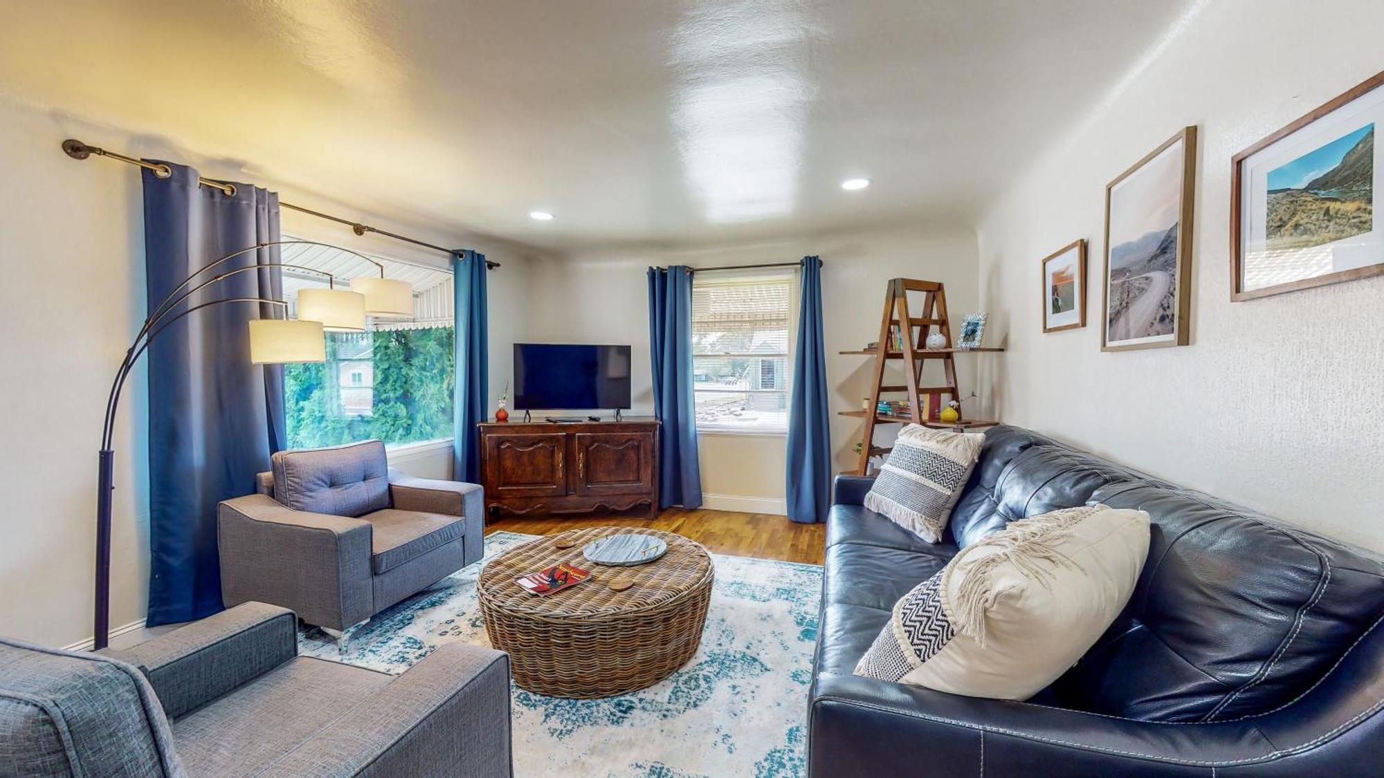 Charming Downtown Bungalow - King Bed, Office Twin Falls Exterior photo